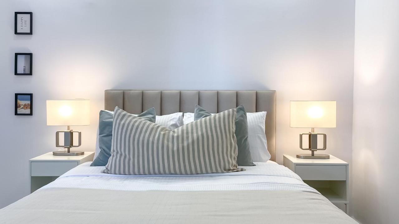 Phaedrus Living Limnaria Luxury Flat Vine 121 Apartment Paphos Bagian luar foto